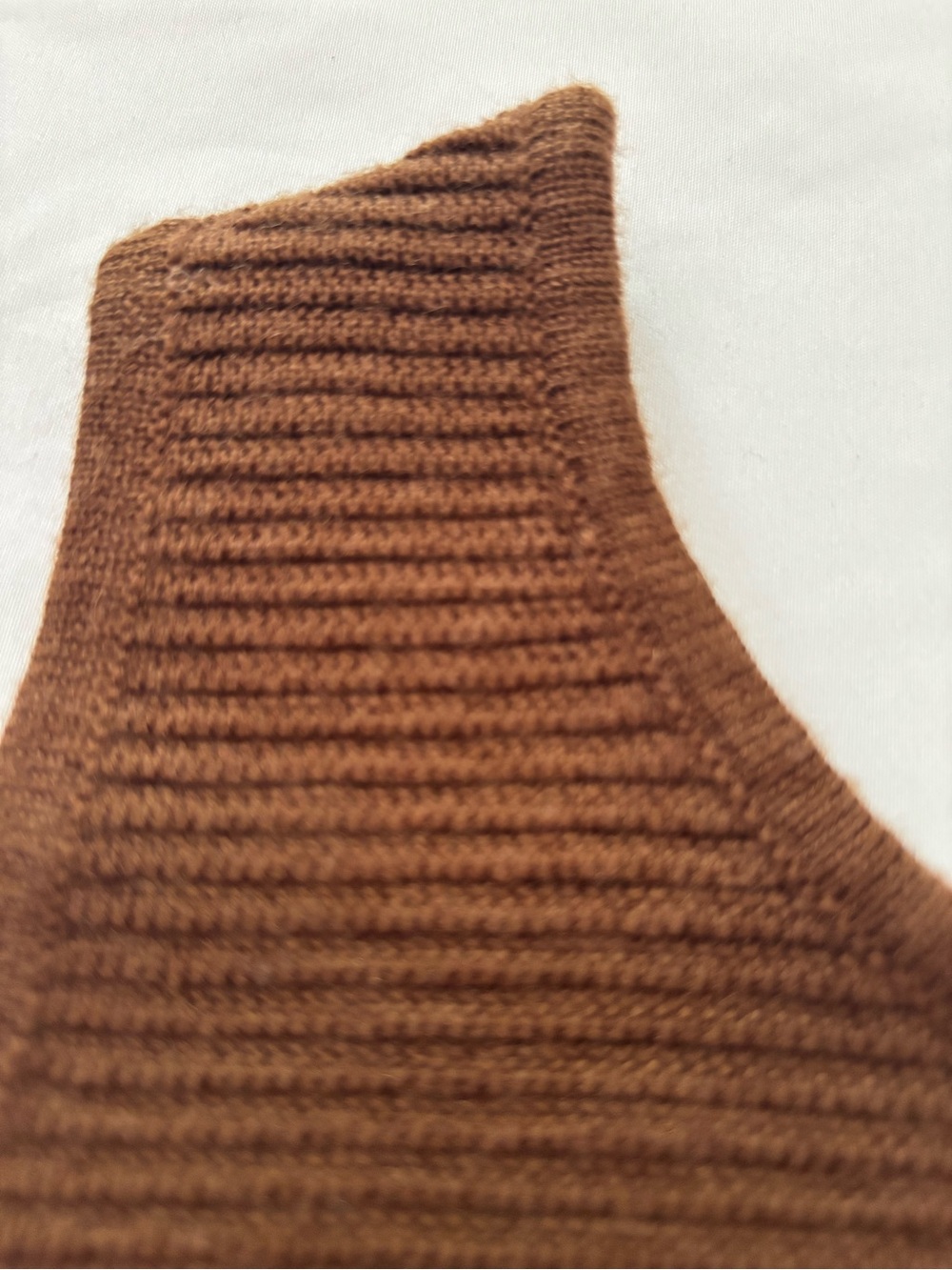 ANIMALE Brown Ribbed Knit Sleeveless Top Tank Zipper Accent Size Medium - Picture 2 of 7